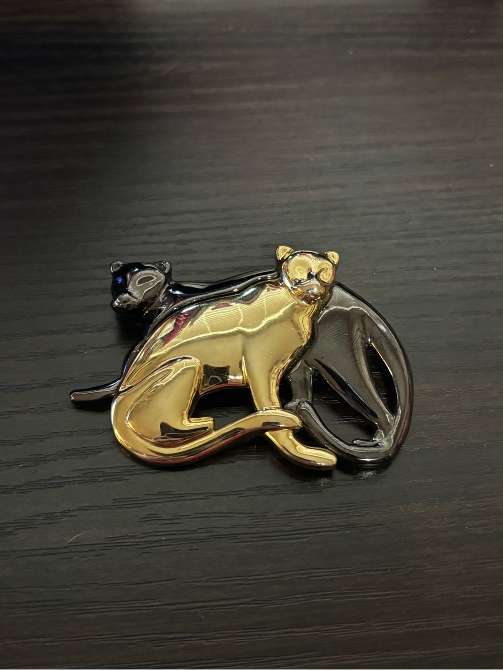 Black/ Gold Cat brooch pin